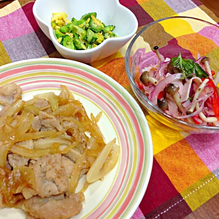 豚のしょうが焼き、きのこオニオンサラダ、ごーたま。|carinさん