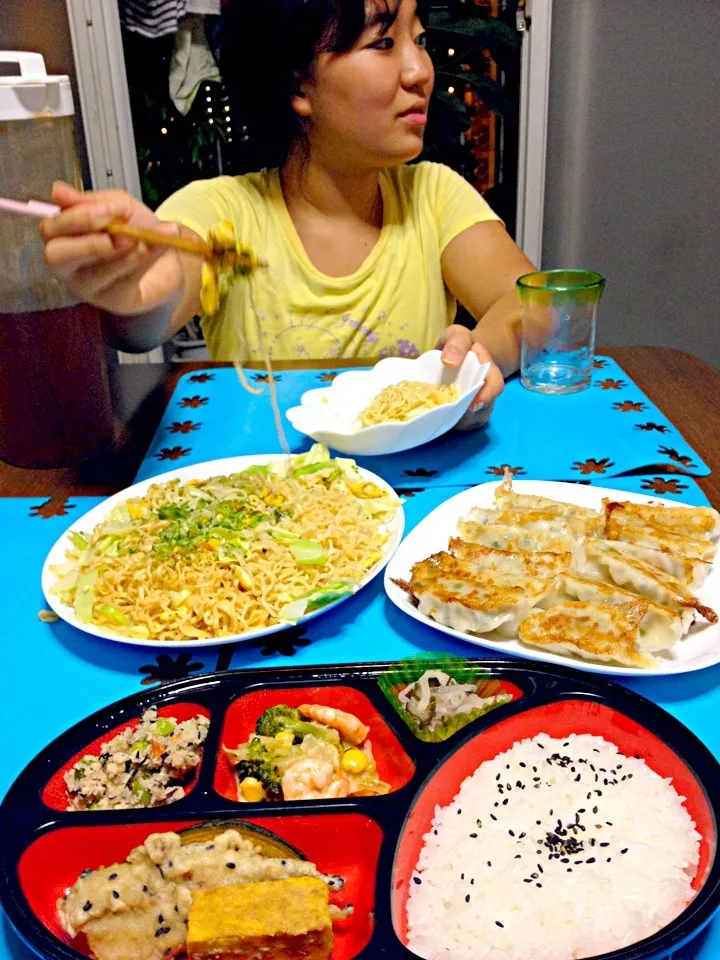 Yaki ramen and gyouza and obento🍱|judith sawahataさん