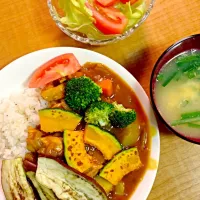 Snapdishの料理写真:夏野菜カレー|きりこさんさん