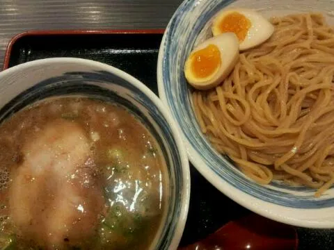 【大阪・茨木市】茨木きんせい「つけ麺(並)  こってり醤油 味玉トッピング」|うえおさん