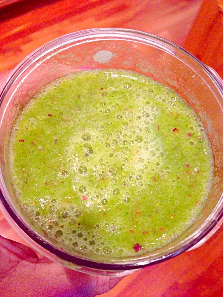 Kale strawberry smoothie|soberrynaturalさん