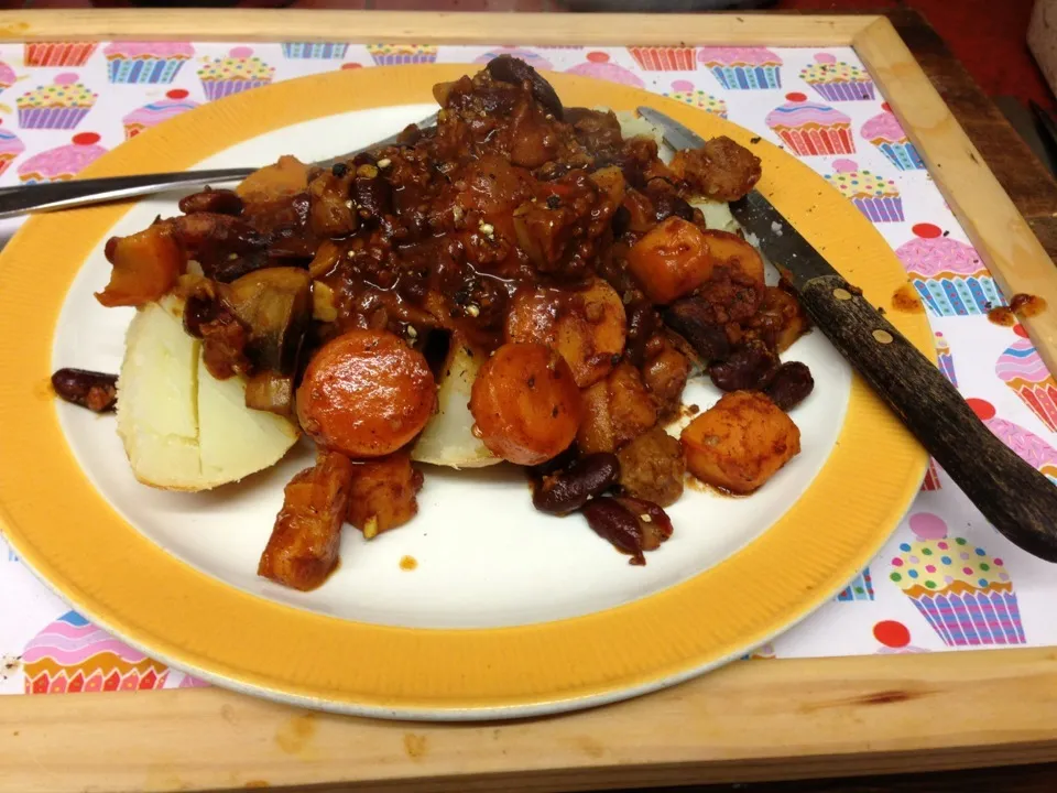 Carrot chilli on baked potato|Alan (Fred) Pipesさん