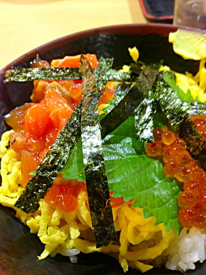 Snapdishの料理写真:ルイベ・いくら丼|はるかさん