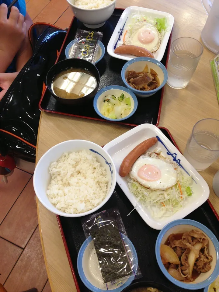 ソーセージエッグ定食|中華蕎麦 銀時さん