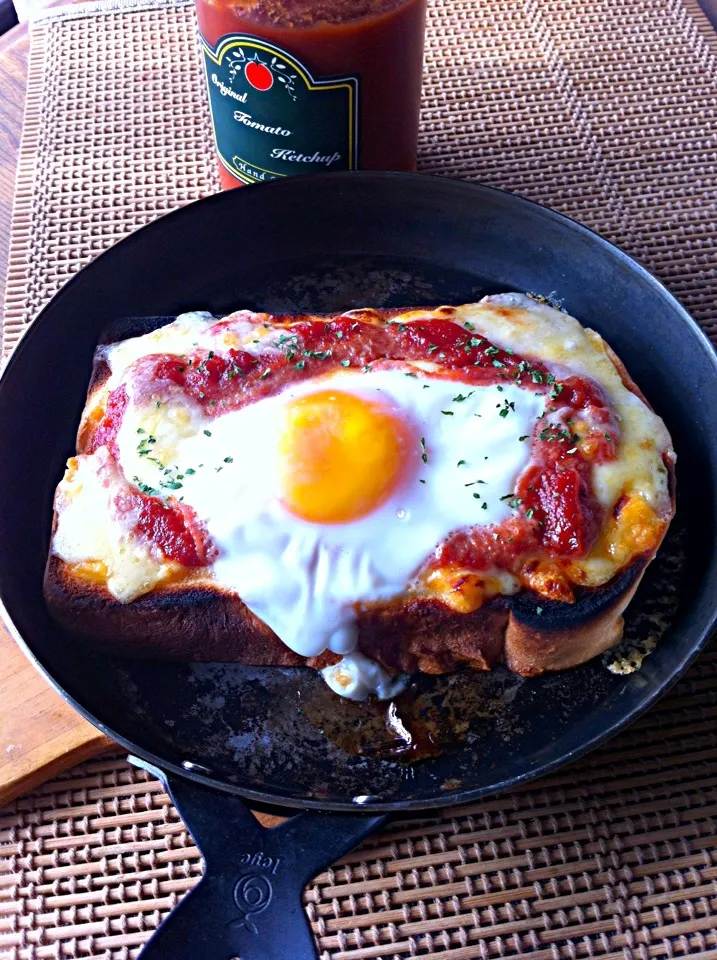 先生の目玉焼きパン！ポチ子のオススメ〜グリルラバーズでory🎀ケチャップゎ、ペロペロ旨いz!|いよこ🍻さん