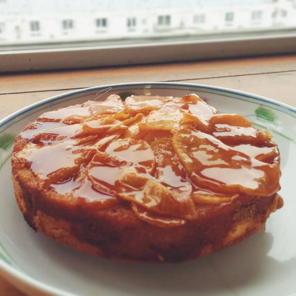 Snapdishの料理写真:Caramelized apple cake|char_pieさん