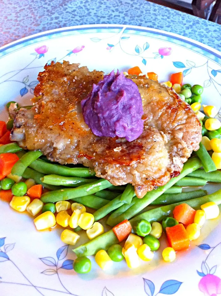 Crispy chicken with mashed sweet potato n veges|shirlynさん