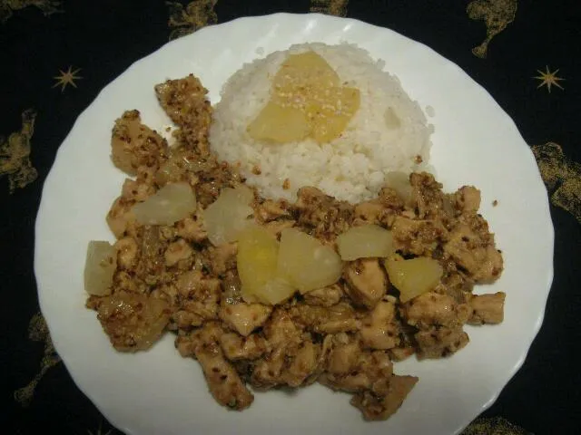 Chicken with pineapples|Aleksandra Toholjevicさん