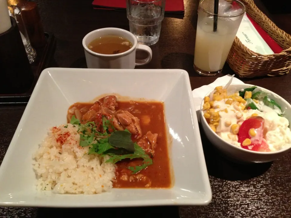 とりもも肉のストロガノフ風 ライス丼|Hidekiさん