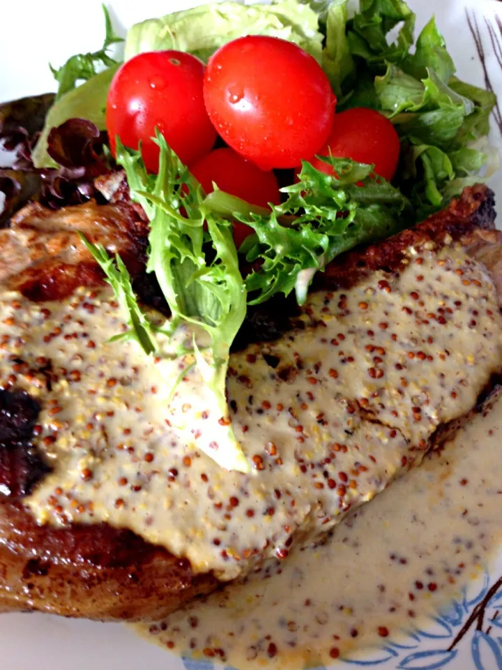 Kurobuta pork chop with mustard sauce and simple salad|Ong Sor Fernさん