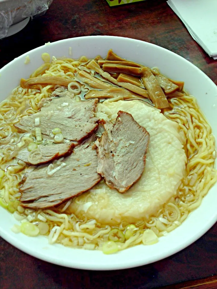 白い物体は何⁈会社での出前のワンタン麺！|さくらさくらさん