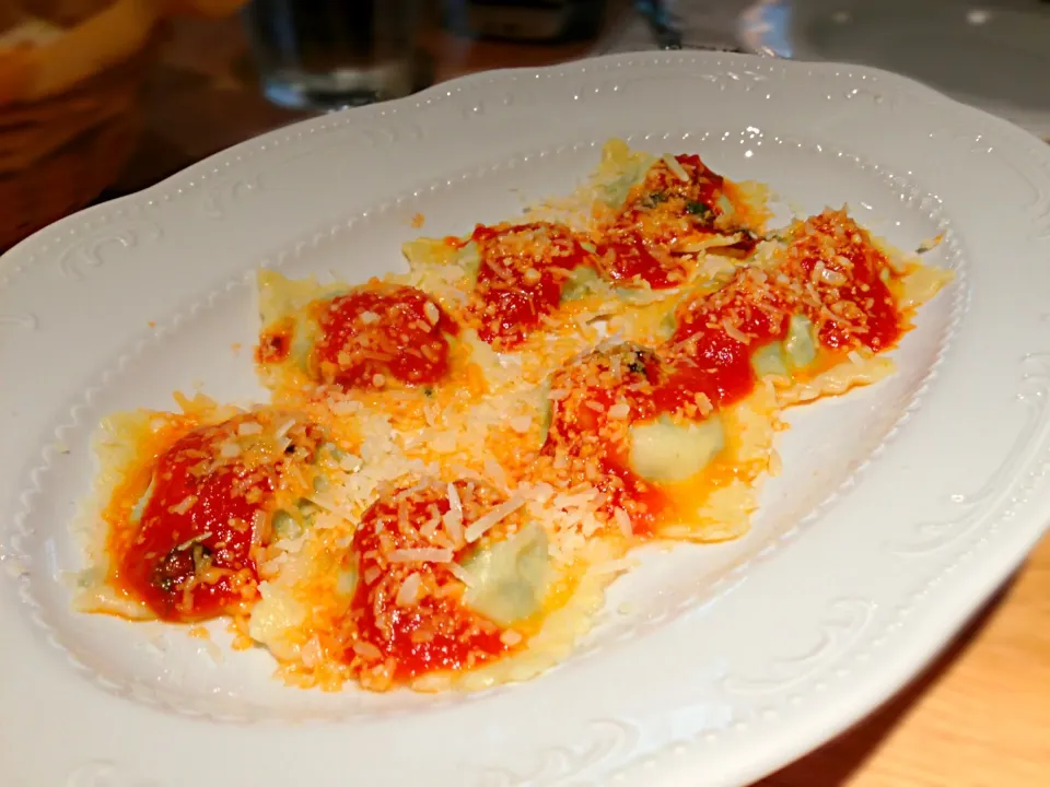 Ravioli Ricotta E Spinchi|Kelvin Chenさん