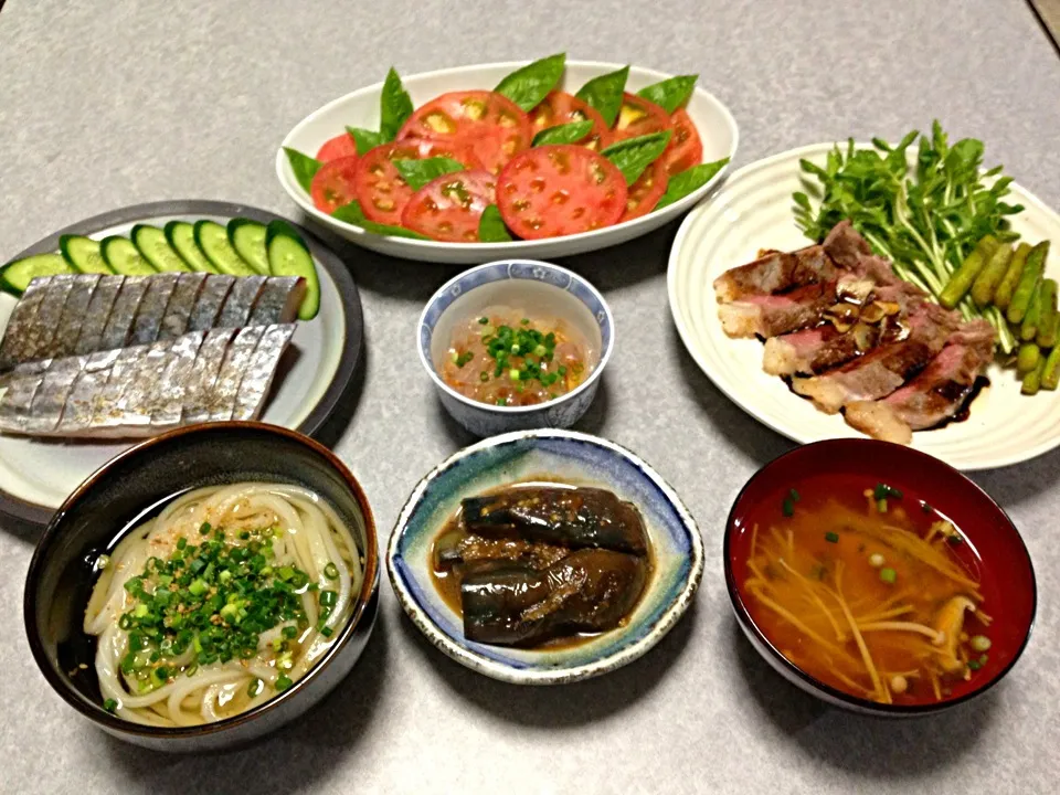 Snapdishの料理写真:ネギぶっかけうどんとオカズ|Orie Uekiさん