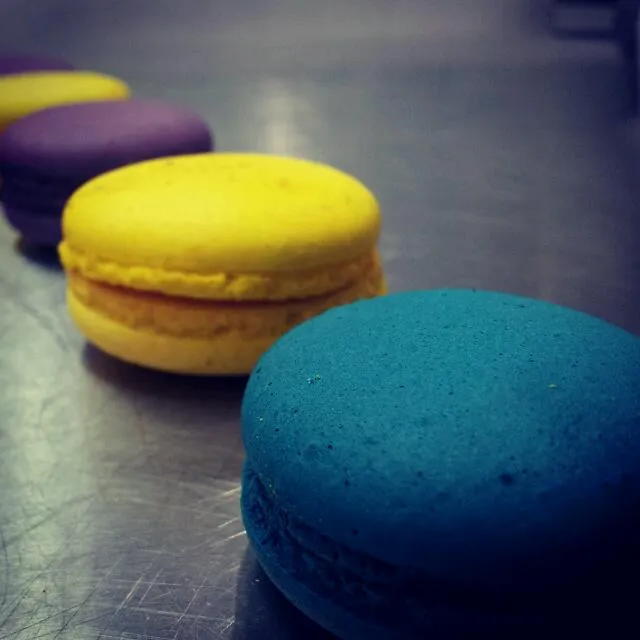 Done by our pretty chef, thx for the colourful macaroons :3|Steven Wooさん