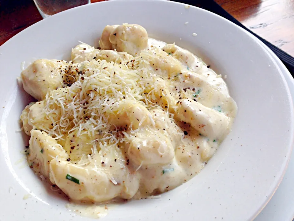 Snapdishの料理写真:Gnocchi with Black truffle|I-Wen Chenさん