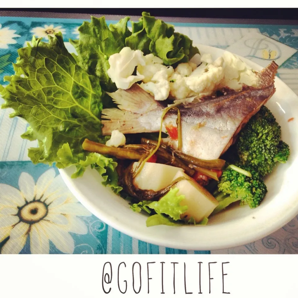 Lunch pompano fish and greens|gofitlifeさん