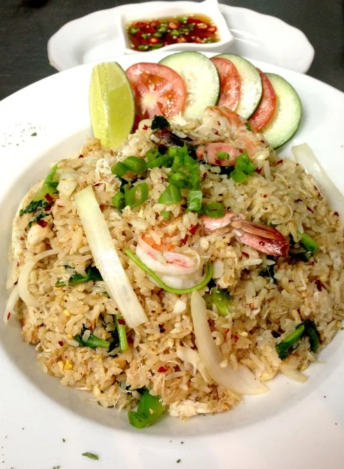 Crab meat and shrimp fried rice🍤🍴|🙏😄さん