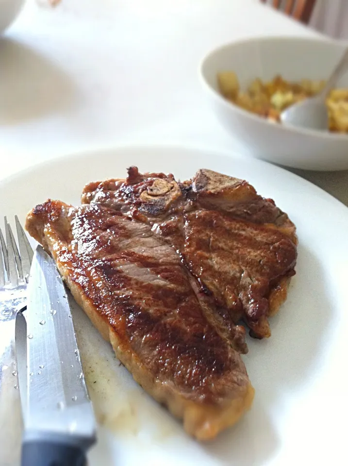 T-bone steak|WJ Jaoさん