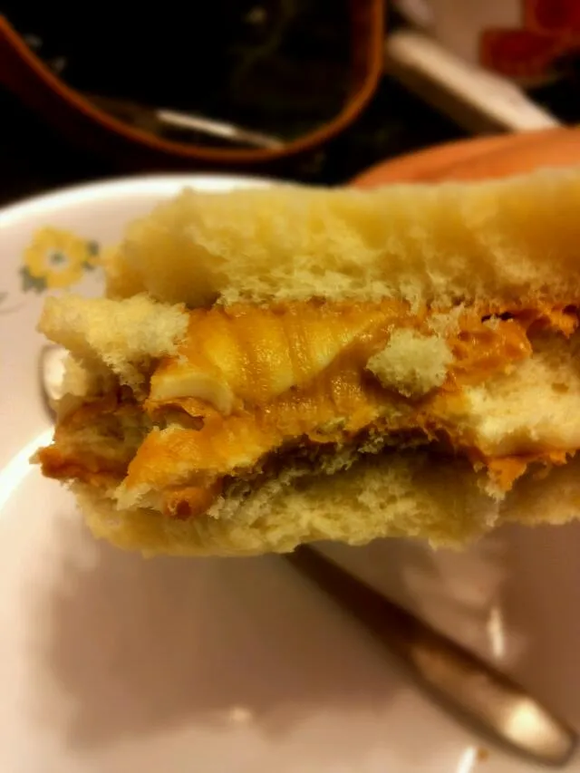 Peanut butter cheese sandwich|ansonさん