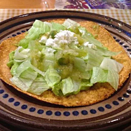 Tostada de guacamole|maki ishiwatariさん