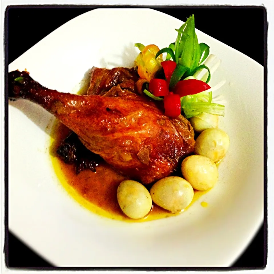 Braised Bbq Duck with Egg Quails|Lynh Lynhさん