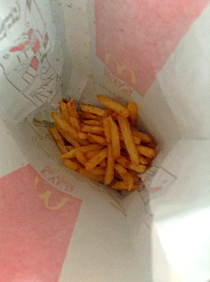 mcdo shake shake fries|Maribelle Jonesさん