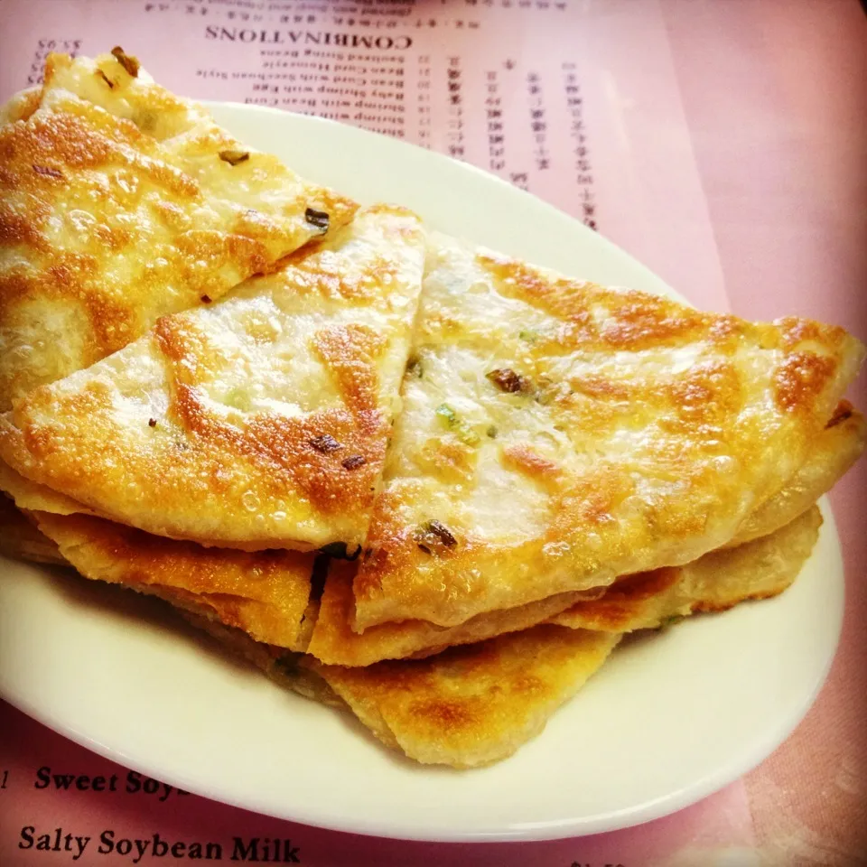 蔥油餅 Scallion Pancake|MyRaXさん