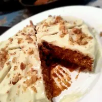 carrot cake with walnuts|yon robさん