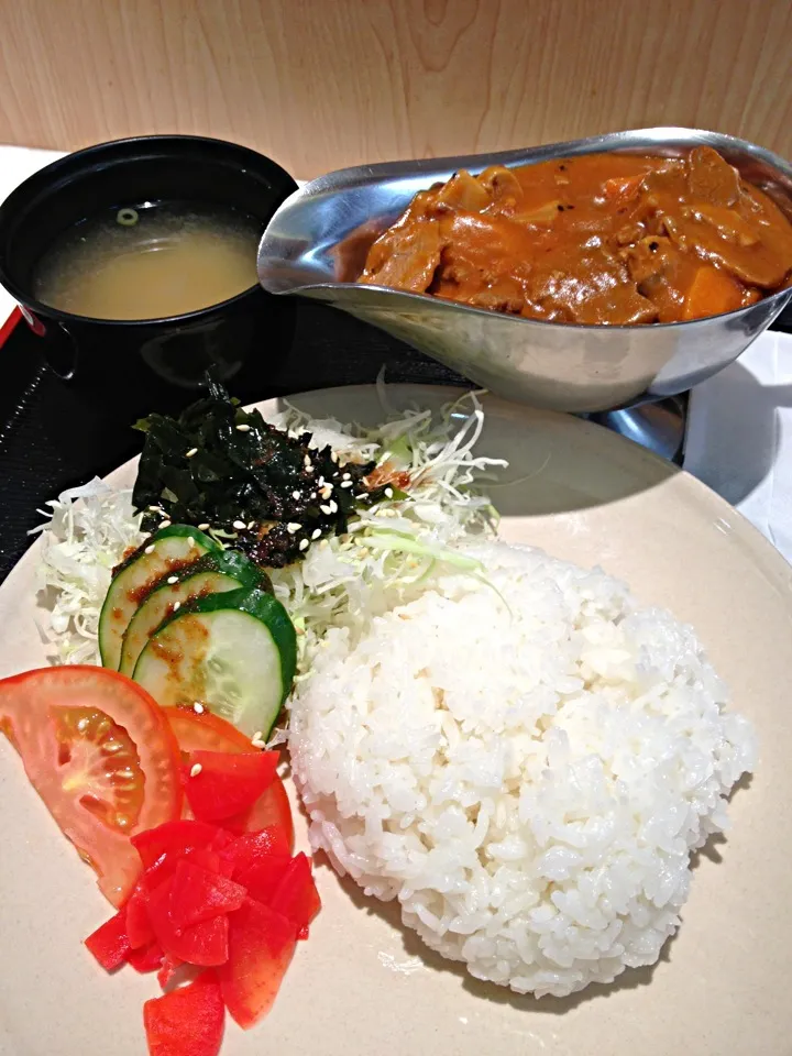 Snapdishの料理写真:Beef Hayashi rice|Nicholas Tayさん