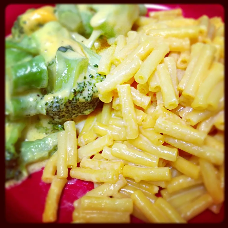 American Dinner :) Macaroni & Cheese and Broccoli & Cheese|Yokoさん