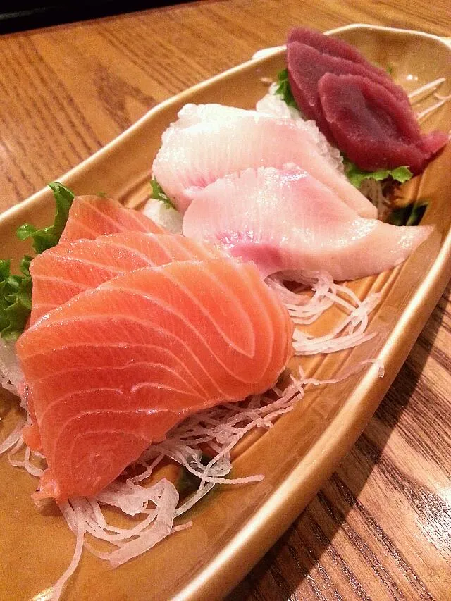 sashimi at Sushi Zanmai|Yvonne Sさん