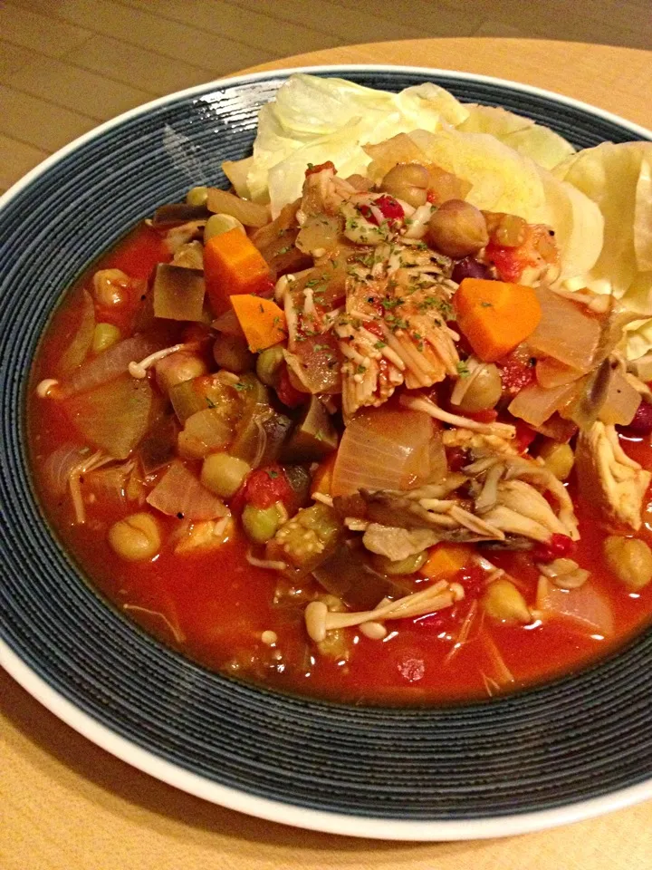 Snapdishの料理写真:茄子とキノコたっぷりの鶏胸肉トマト煮|natsukaさん