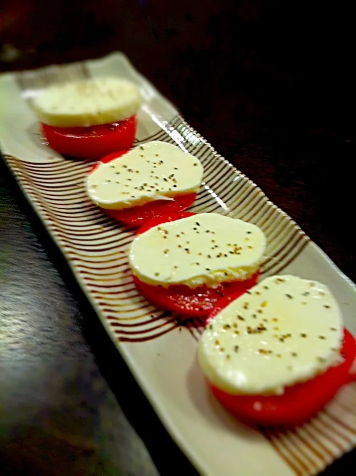 トマトトモッツァレラ(^-^)|男オオカミさん