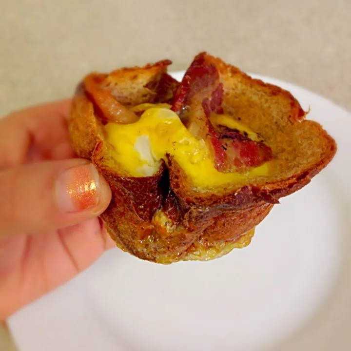 Bacon and egg muffin|gofitlifeさん