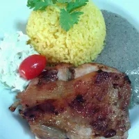 Gai Yang with Yellow Rice and Mushroom Sauce|Pae Thongyaemさん