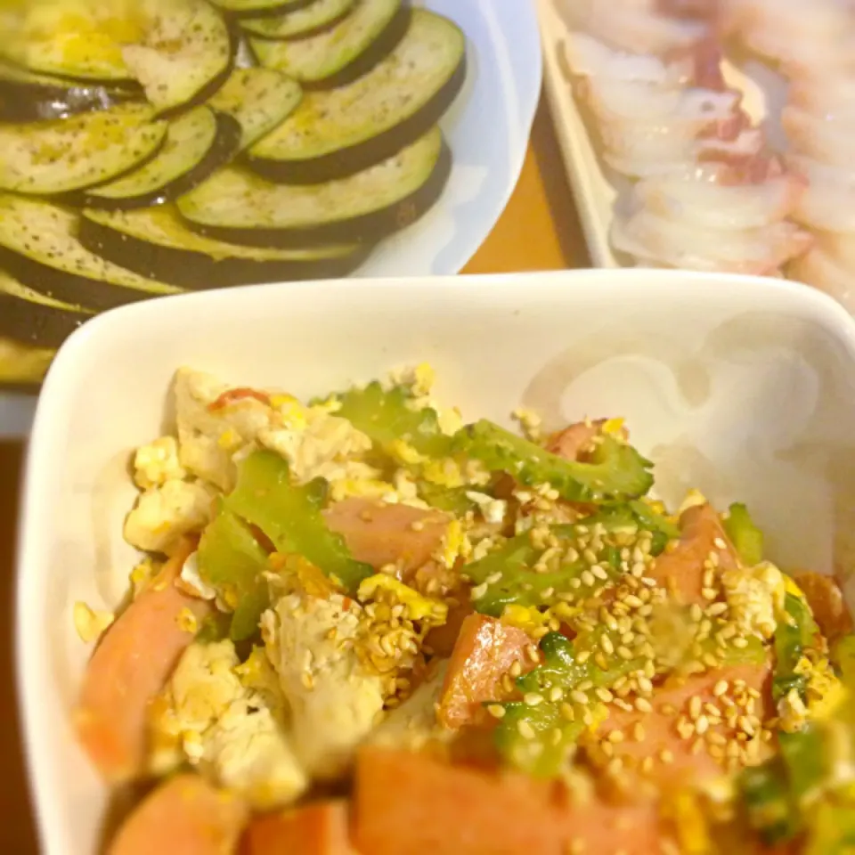 頂き物ご飯 ゴーヤチャンプルと水ナスとタコ刺し☆|みつなち☆さん