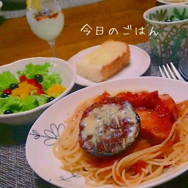 なすグラタンと厚切りベーコンのトマトスパゲティ|シェリリンさん