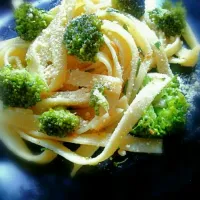 Snapdishの料理写真:Aglio Olio with Broccoli|Deeanさん