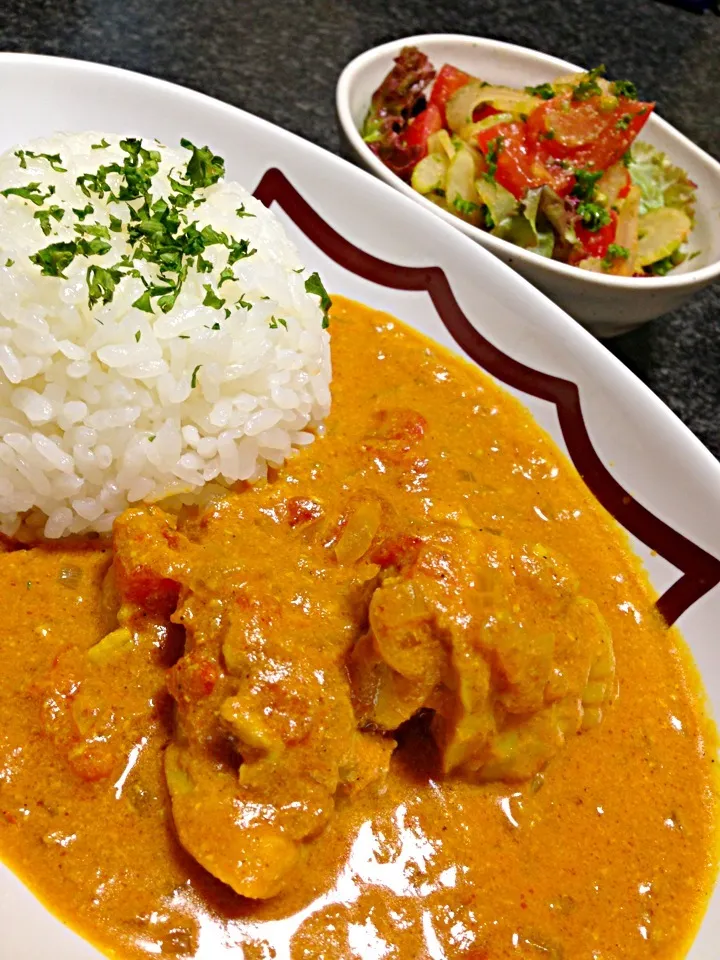 バターチキンカレー・トマトとセロリのごまマリネ|がぁがさん