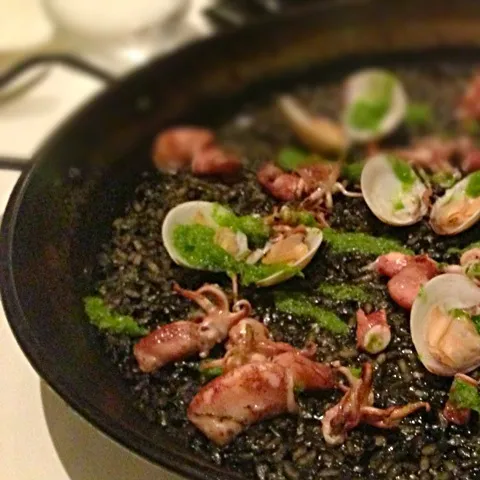 Squid ink paella|willzさん