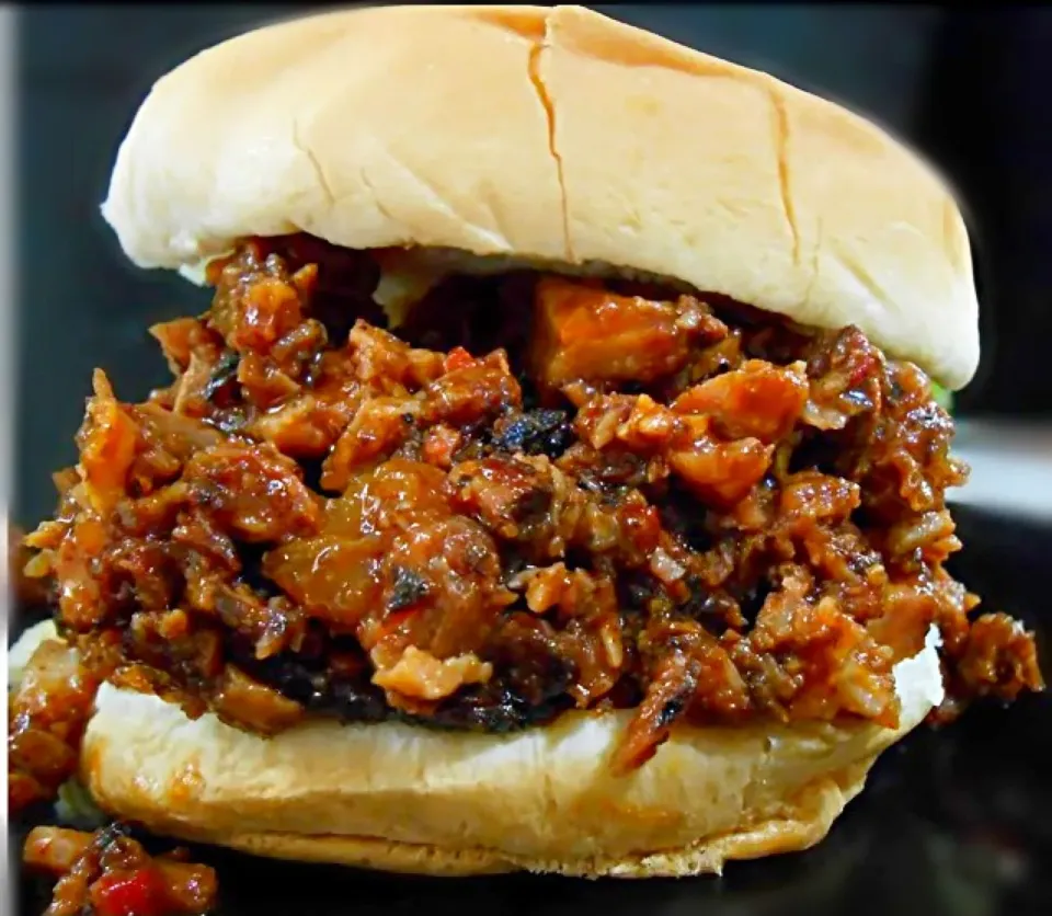 Hickory smoke uncle Gary's gourmet zesty Peach BBQ rib Sammie|Gary Langerさん