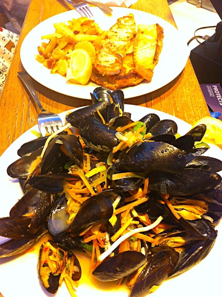 Mussels & Grilled Salmon|Yappilyさん