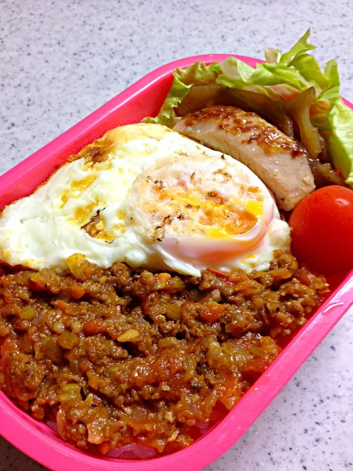 娘のお弁当〜ミートソース丼|まうんてんさん