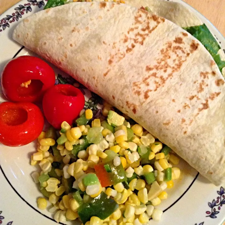 Turkey Taco, Pickled Cherry Peppers & Fresh Corn Salad|http://melissasmenu.wordpress.com/さん