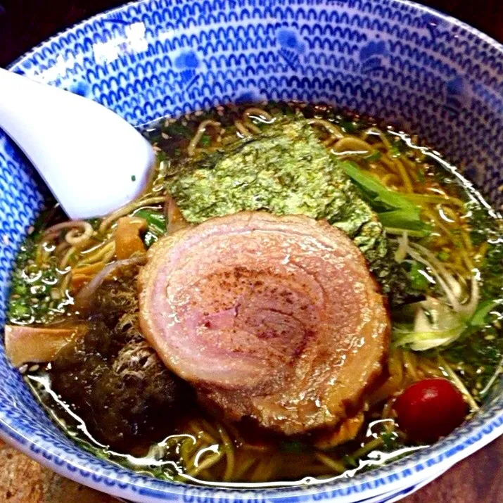 Snapdishの料理写真:白醤油ラーメン|toshiさん