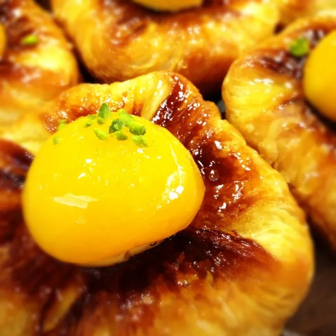 Apricot Danish|Sam: photos by iPhoneさん