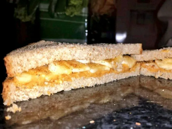 Snapdishの料理写真:Chunky peanut butter, sliced banana and cinnamon on whole wheat bread|Meghan Tracyさん