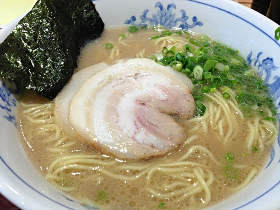 山田サービスエリアのラーメン〜|カフェアジアンさん