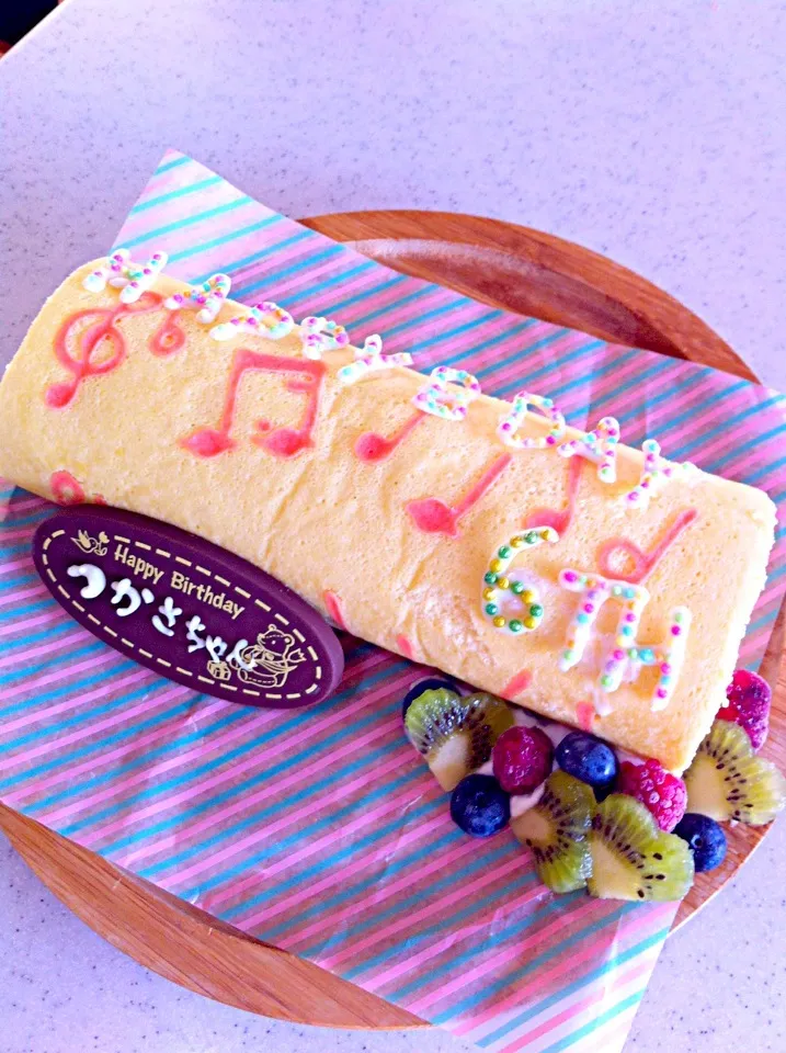 アイスデコロールケーキ〜誕生日〜|すぎやまえみさん