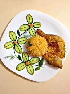 Crispy Fried Chicken with Red Rice.|Lynh Lynhさん